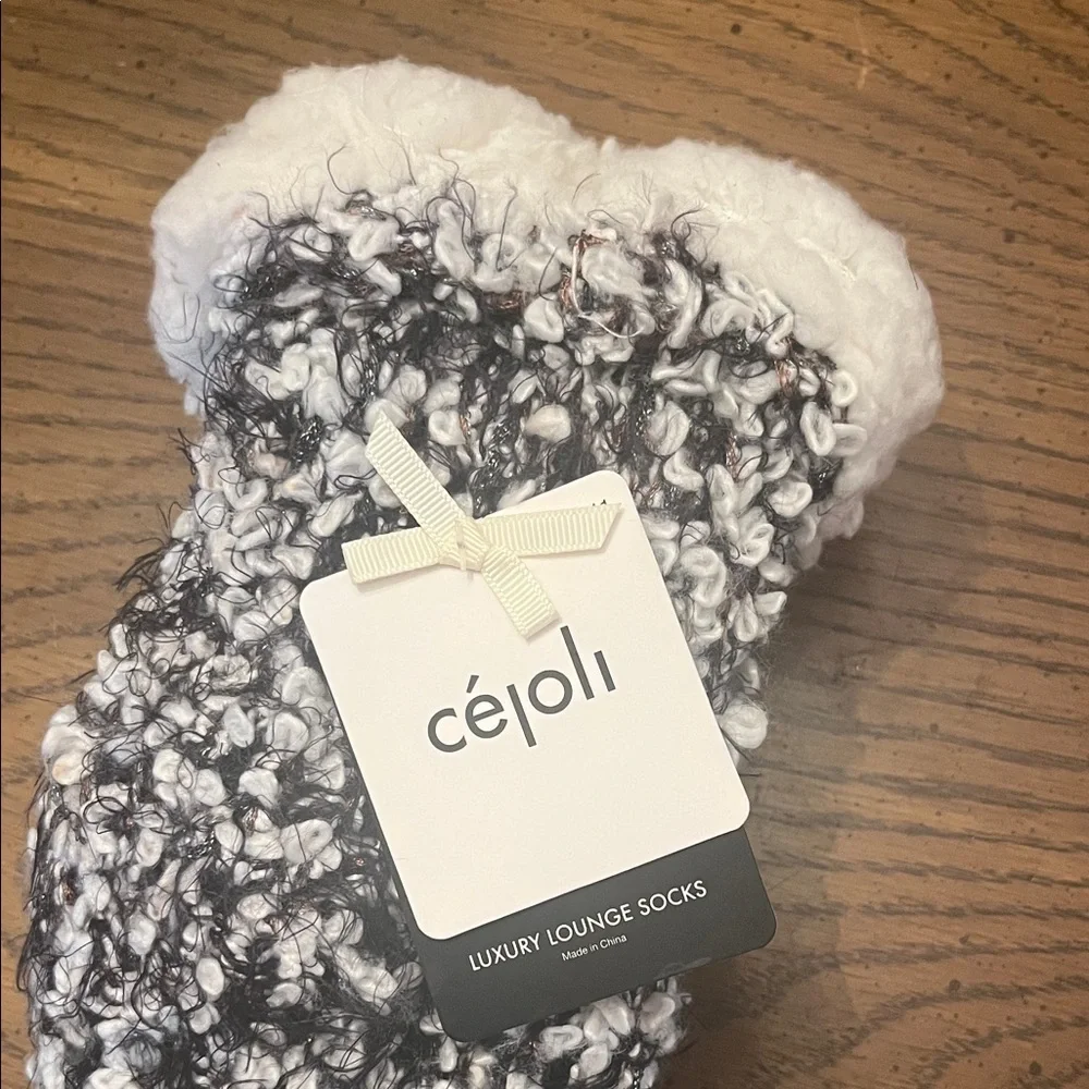 Cé Joli‎ Cozy Knit Sherpa Lined Lounge Socks, NWT